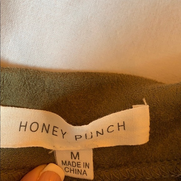 Cute suede army green skirt! - Picture 2 of 3